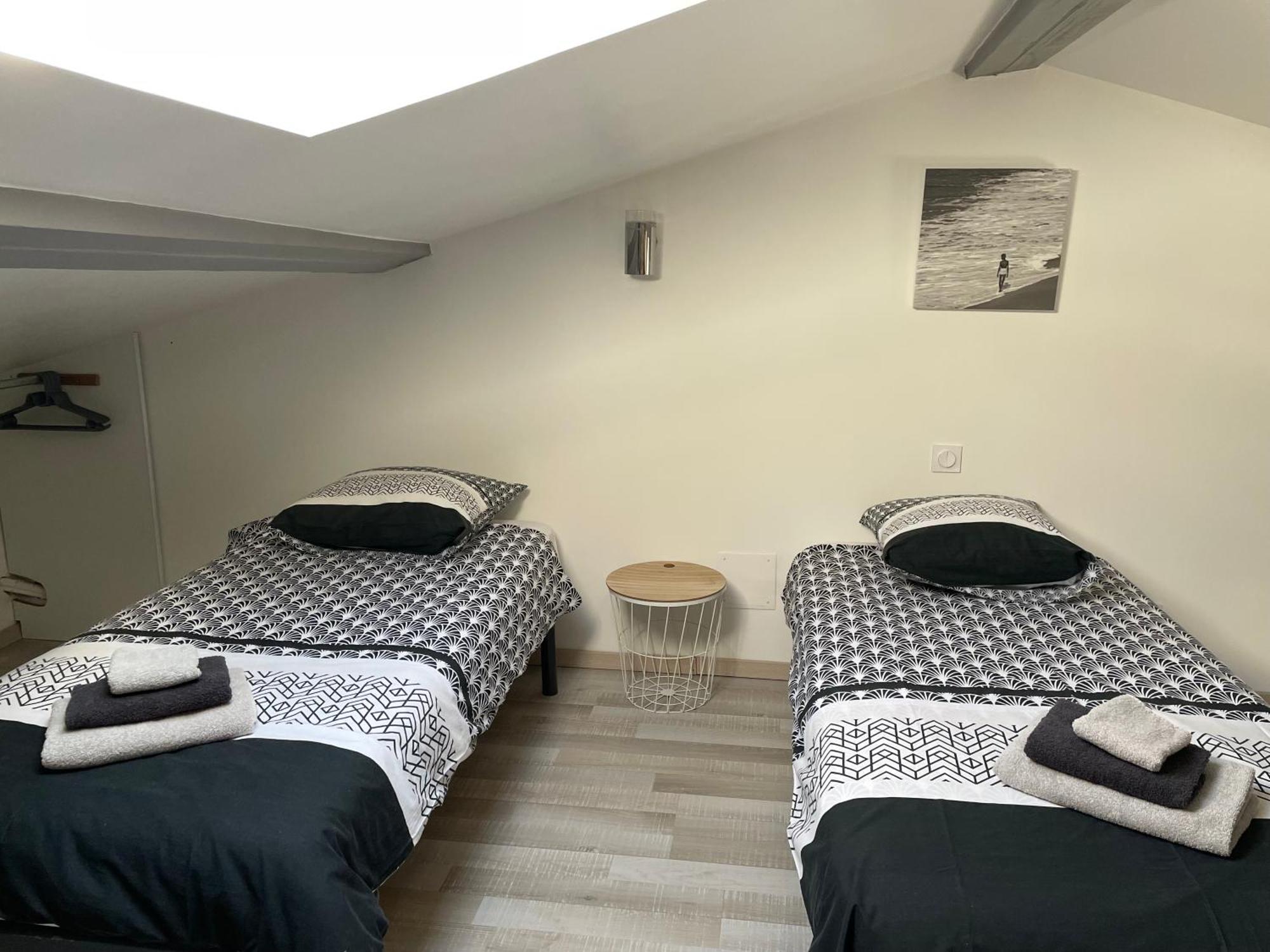Chez Tony Et Laurie Lägenhet Montbrun-des-Corbières Exteriör bild